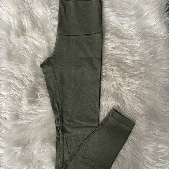 RARE: Lululemon High Waisted Fatigue Green WU - Picture 3 of 4
